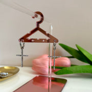 Hoops cross